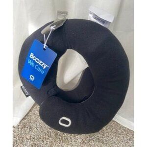 New Neck Pillow for Travel Provides Double Support to The Head, Neck